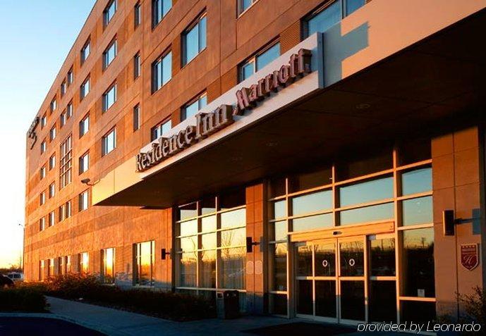 Residence Inn By Marriott Montreal Airport Dorval Exterior foto