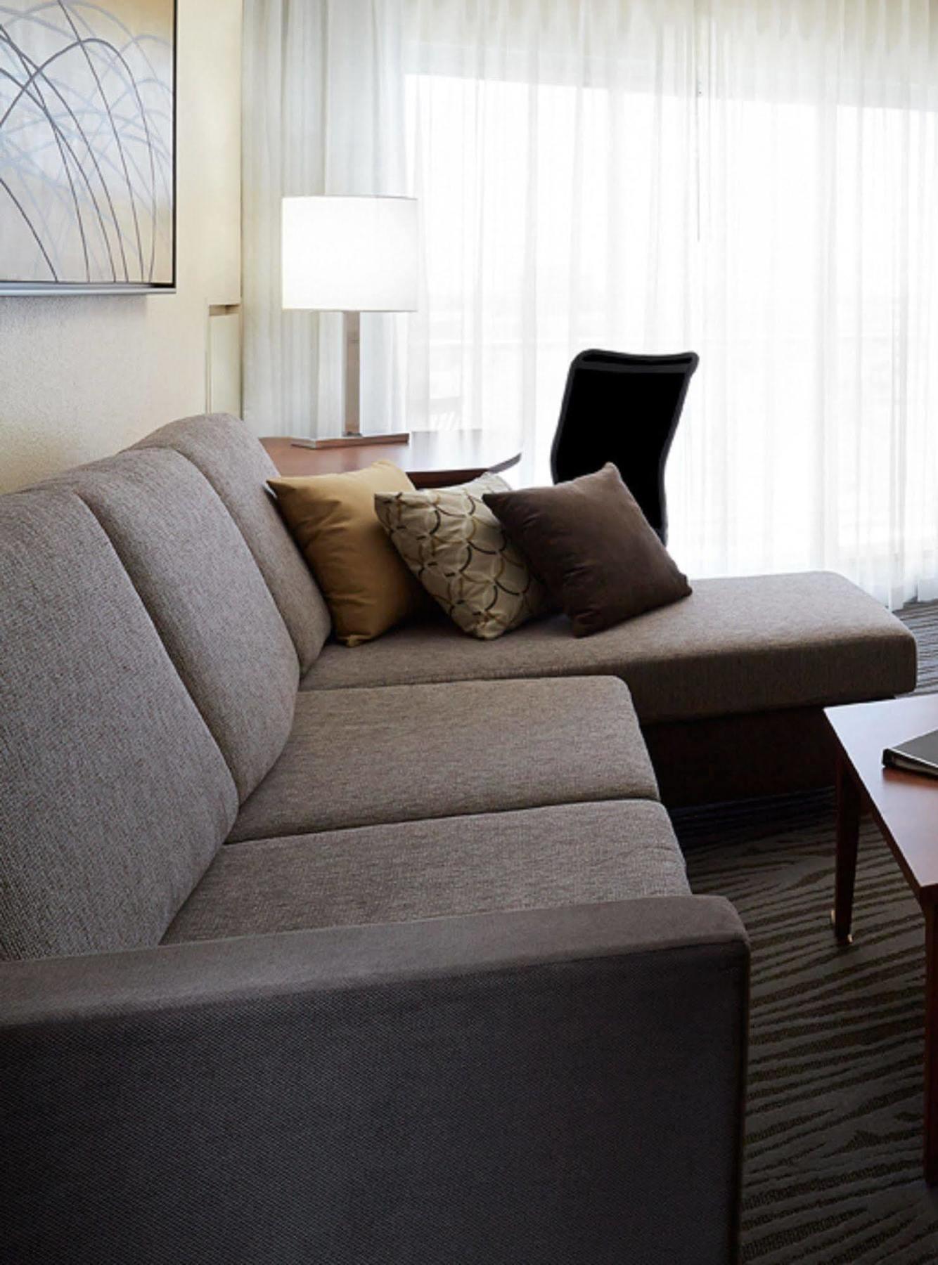 Residence Inn By Marriott Montreal Airport Dorval Exterior foto